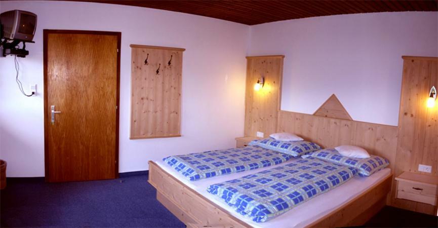Ahrnerhof Villa Лойташ Екстериор снимка